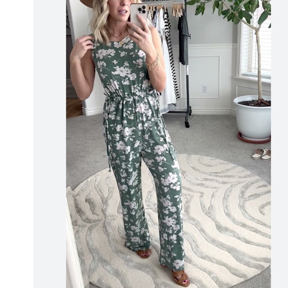 Baltic Born Margaux Wide Leg Cinched Waist Dusty Green Floral Jumpsuit Small